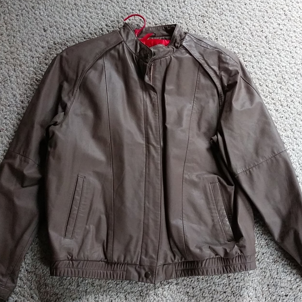 Vintage leather jacket tan with zip out lining NEW